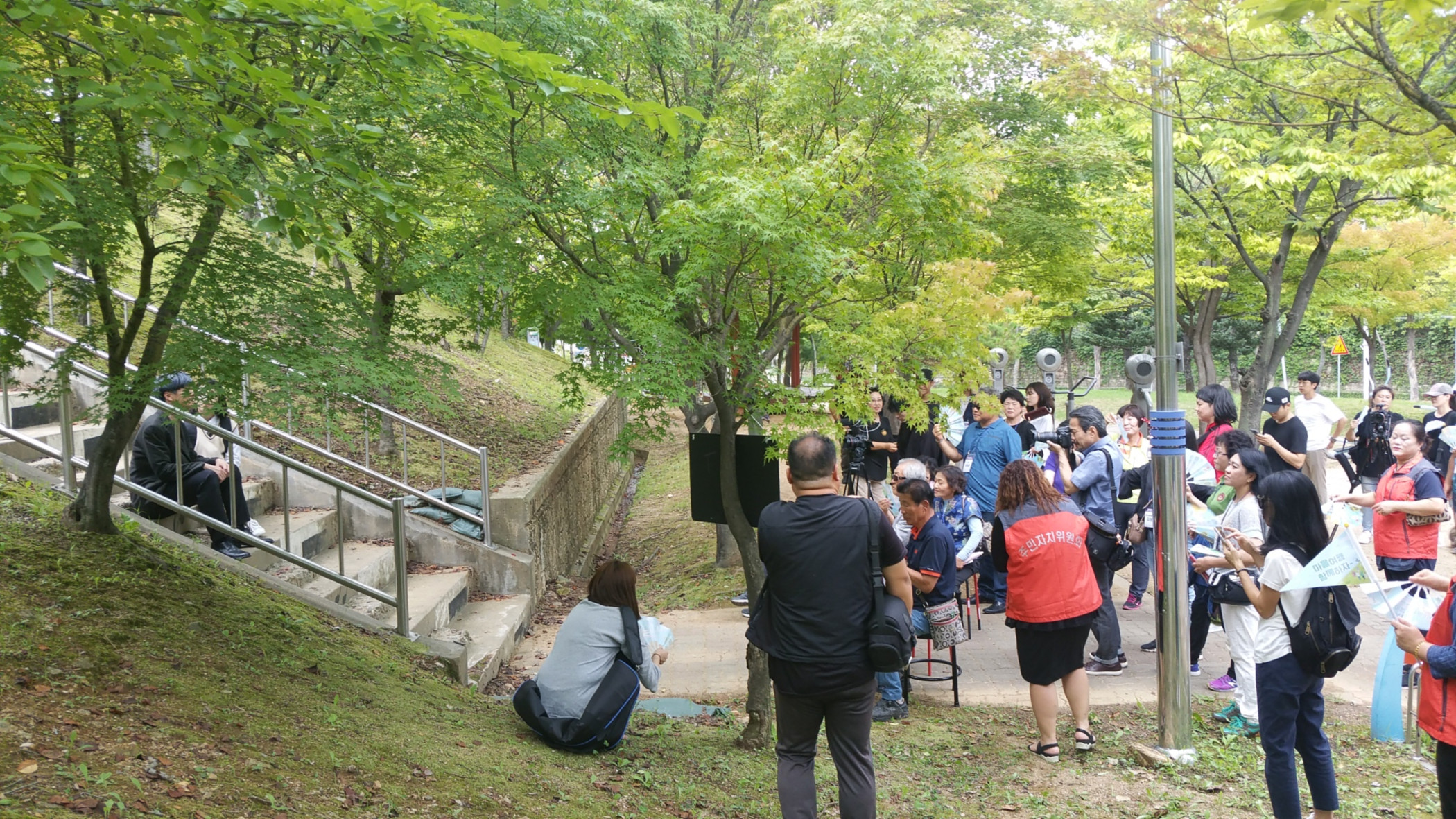 고잔동 소생길마을정원 손님맞이 한창