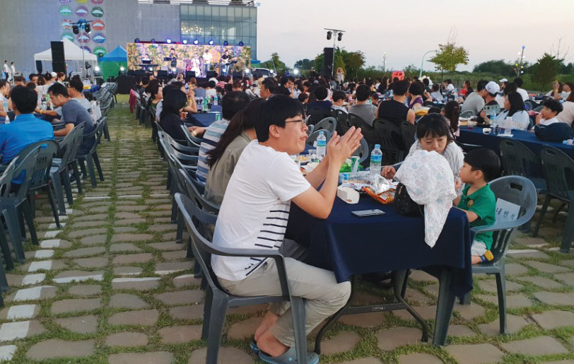 대부도 포도밭에서 열린 ‘착한 음악회’